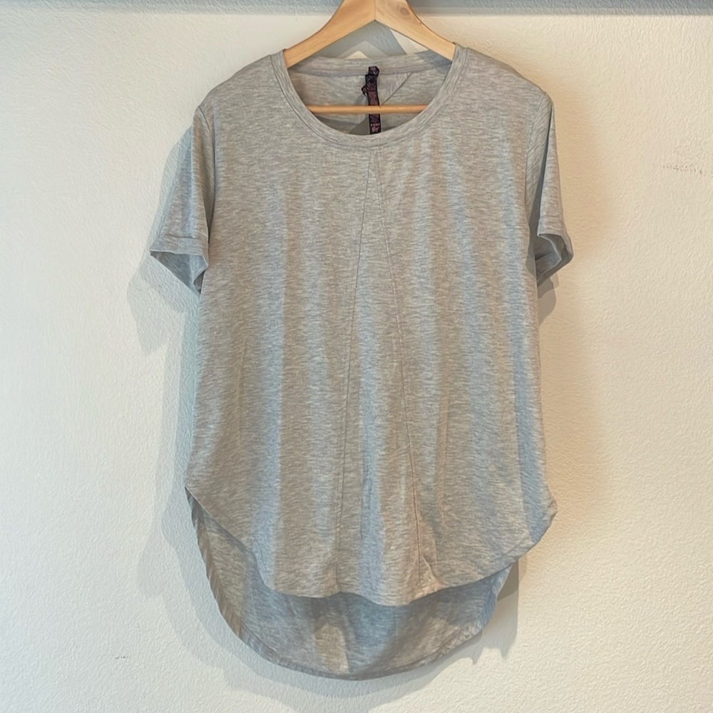 Betsy Johnson Performance Hi/Low Cut Out TShirt, Grey, Size XL